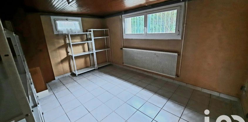 House 8 rooms of 138 m² in Fontaine (90150)