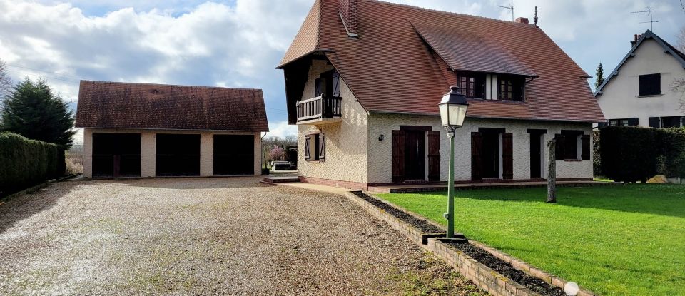 Maison traditionnelle 10 pièces de 273 m² à Bonneville-sur-Touques (14800)