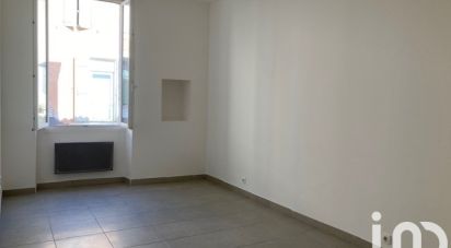Apartment 1 room of 30 m² in Pertuis (84120)