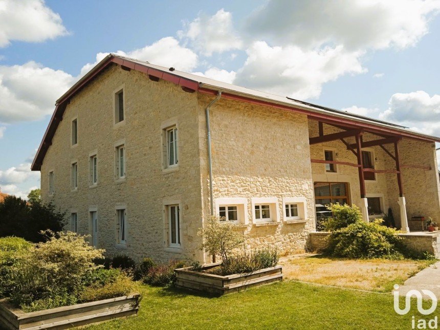 Maison de campagne 11 pièces de 380 m² à Vieu-d'Izenave (01430)