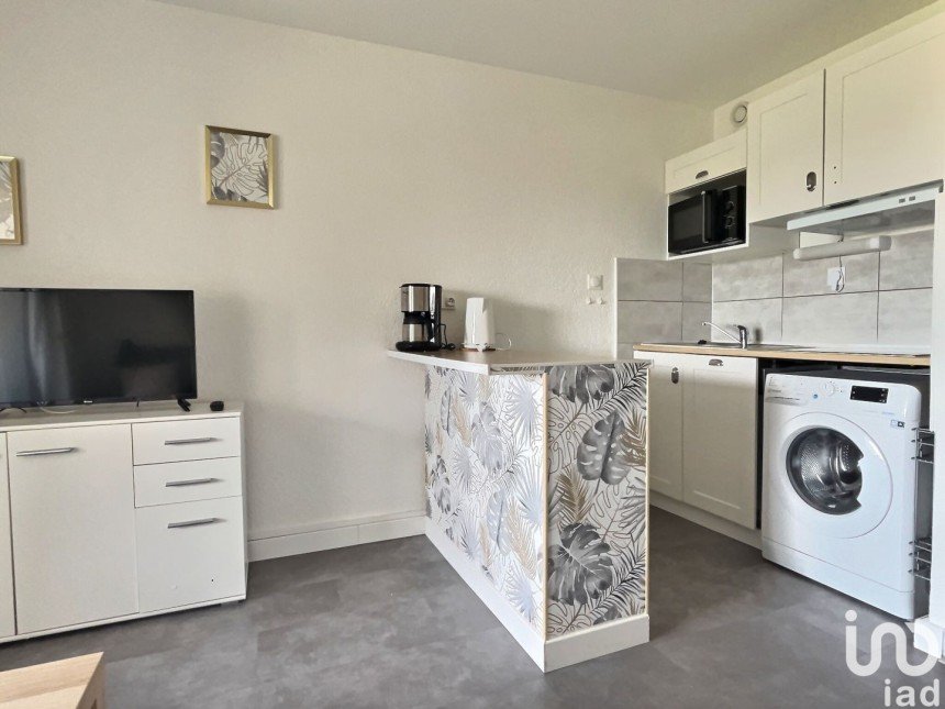 Appartement 1 pièce de 28 m² à Six-Fours-les-Plages (83140)