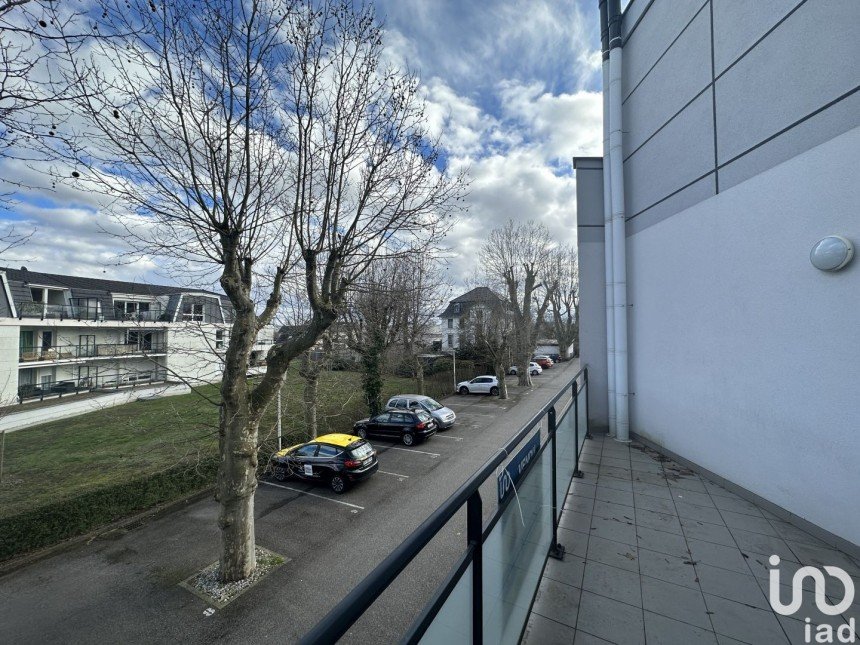 Apartment 3 rooms of 65 m² in Cernay (68700)
