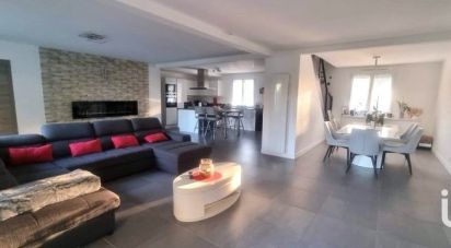House 7 rooms of 150 m² in Gif-sur-Yvette (91190)