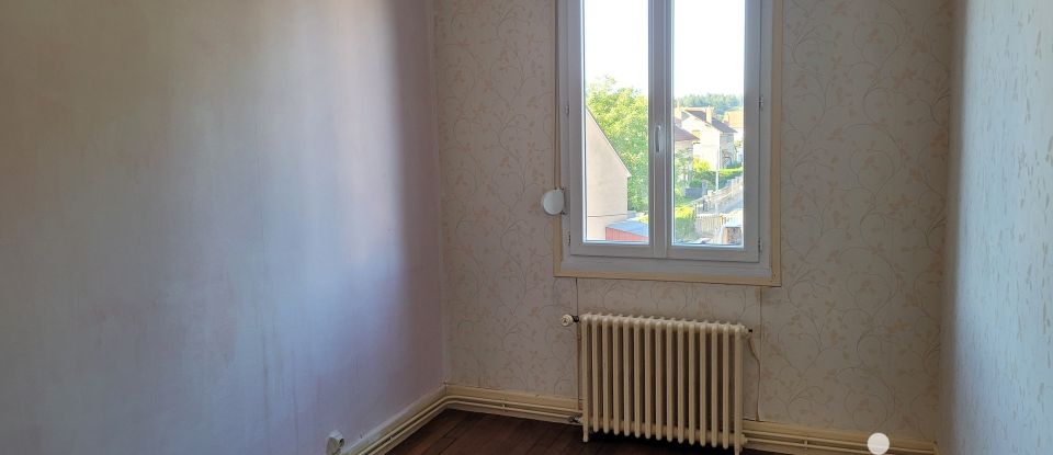 Town house 4 rooms of 87 m² in Saint-Vallier (71230)