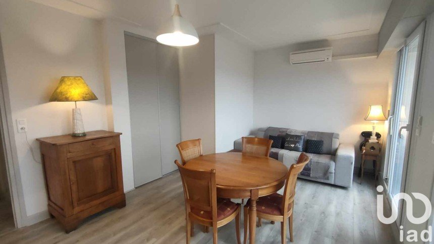 Apartment 2 rooms of 47 m² in Vichy (03200)