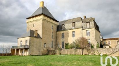 Château 37 pièces de 2 000 m² à Chalais (16210)