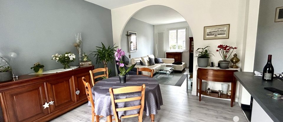 Maison traditionnelle 5 pièces de 105 m² à Orsay (91400)