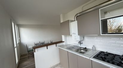Appartement 3 pièces de 54 m² à Noisy-le-Grand (93160)