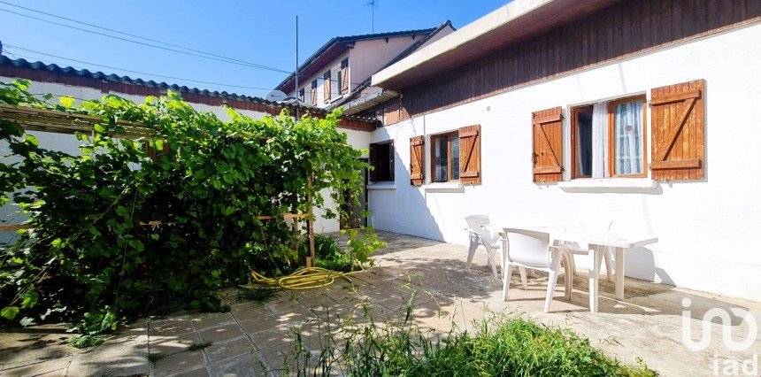 House 4 rooms of 63 m² in Gagny (93220)