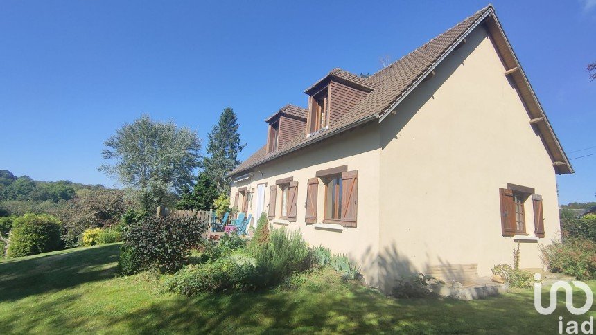 House 7 rooms of 154 m² in Échauffour (61370)