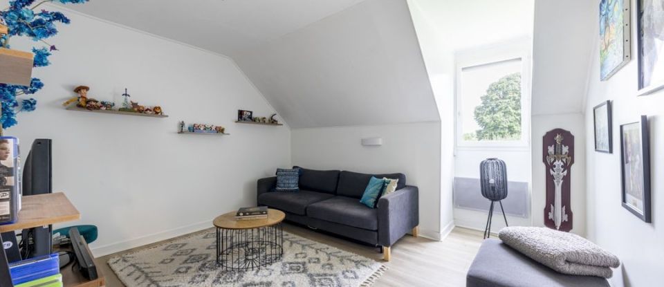 House 6 rooms of 200 m² in Magny-en-Vexin (95420)