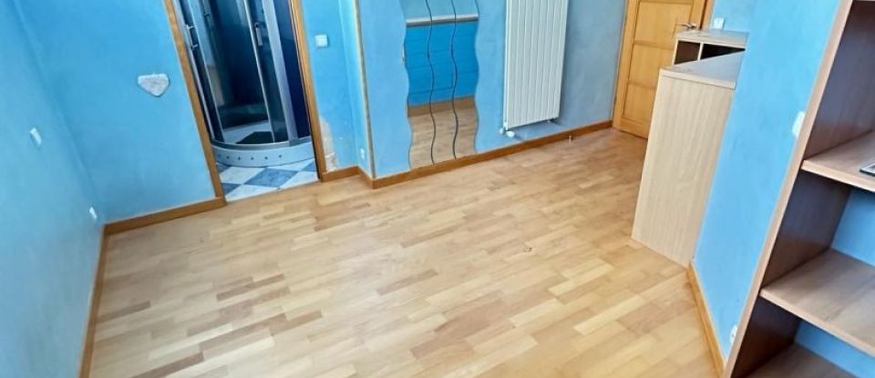 House 4 rooms of 130 m² in Noisy-le-Sec (93130)