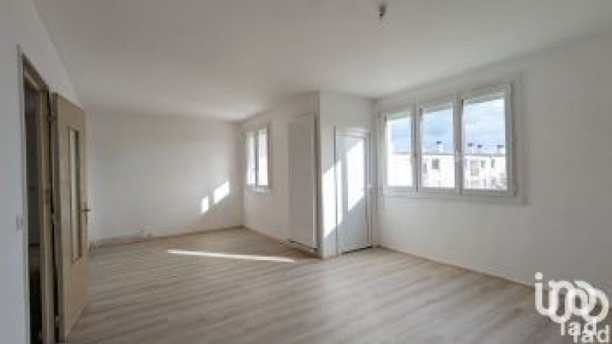 Apartment 3 rooms of 76 m² in Libourne (33500)