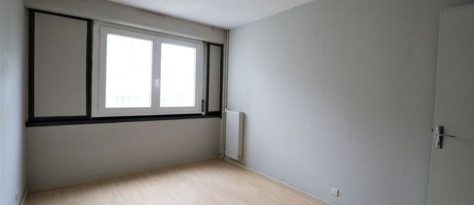 Apartment 3 rooms of 72 m² in Orléans (45000)