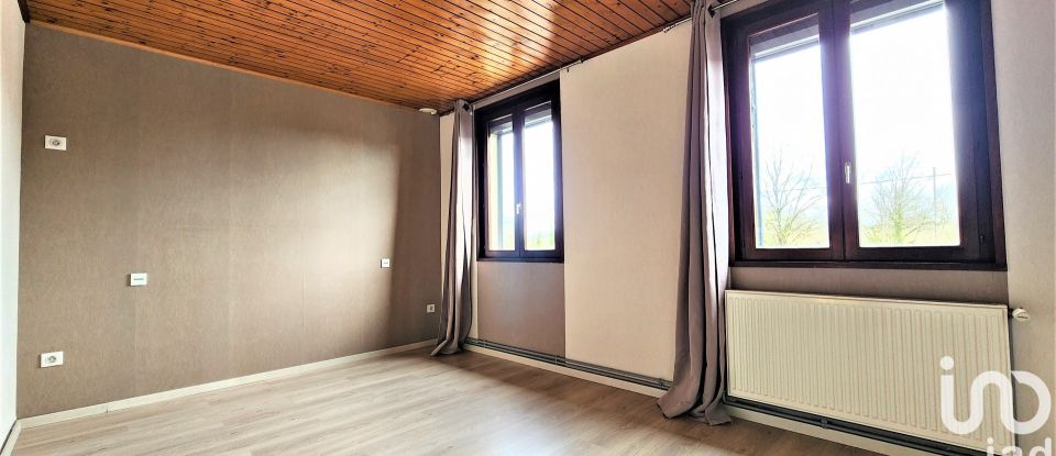 Maison traditionnelle 6 pièces de 164 m² à Étalans (25580)