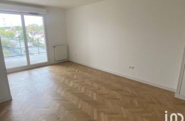Apartment 3 rooms of 55 m² in Massy (91300)