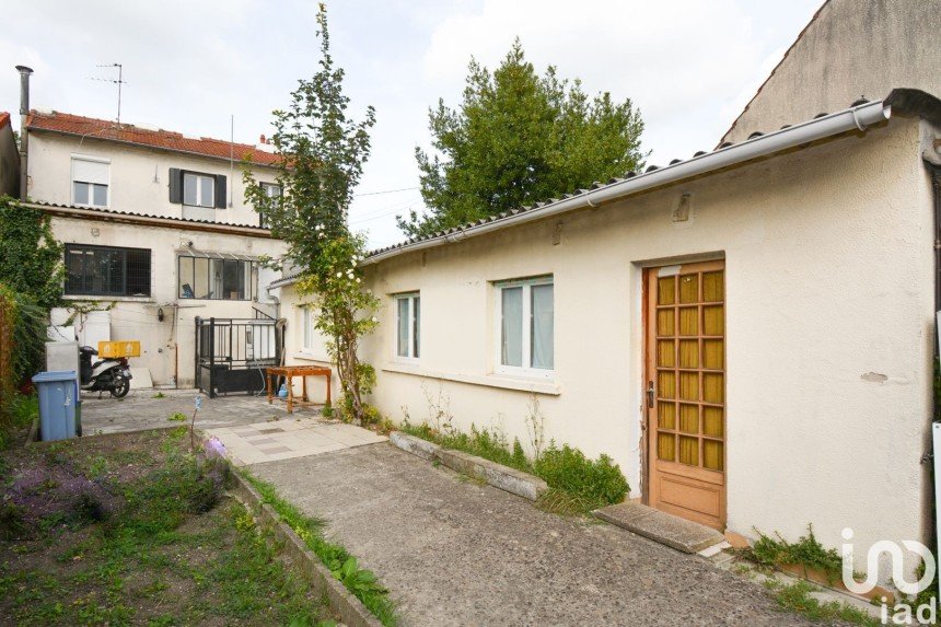 Building in Aulnay-sous-Bois (93600) of 80 m²