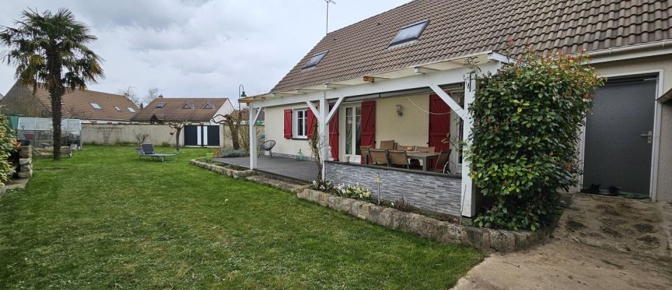 House 8 rooms of 155 m² in Moret Loing et Orvanne (77250)