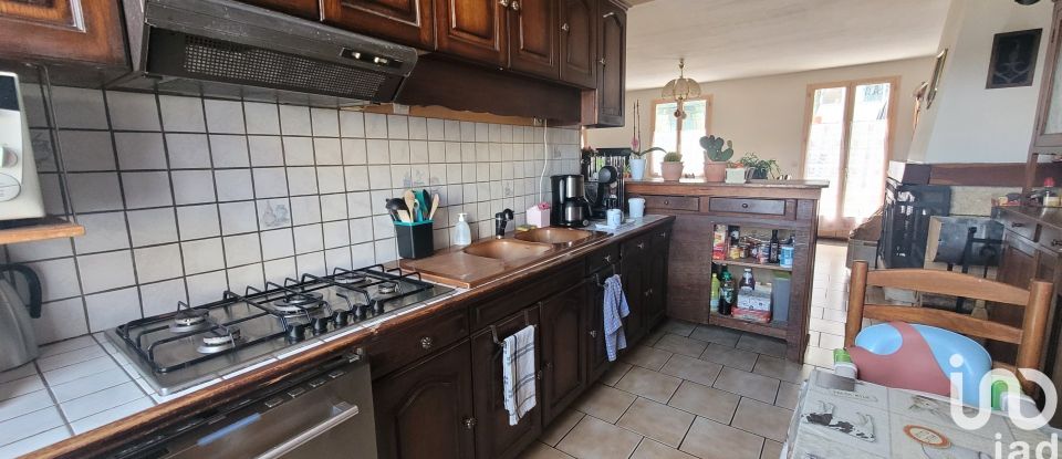 Traditional house 7 rooms of 114 m² in Béthisy-Saint-Pierre (60320)