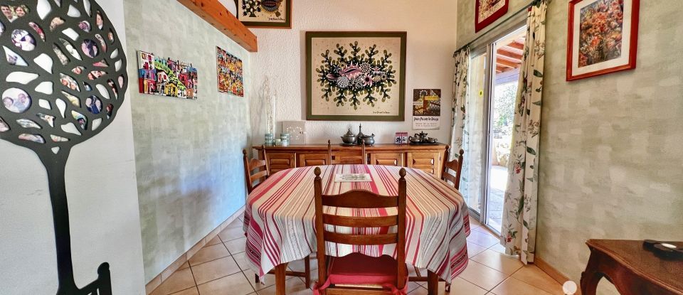 Traditional house 5 rooms of 185 m² in Montauroux (83440)