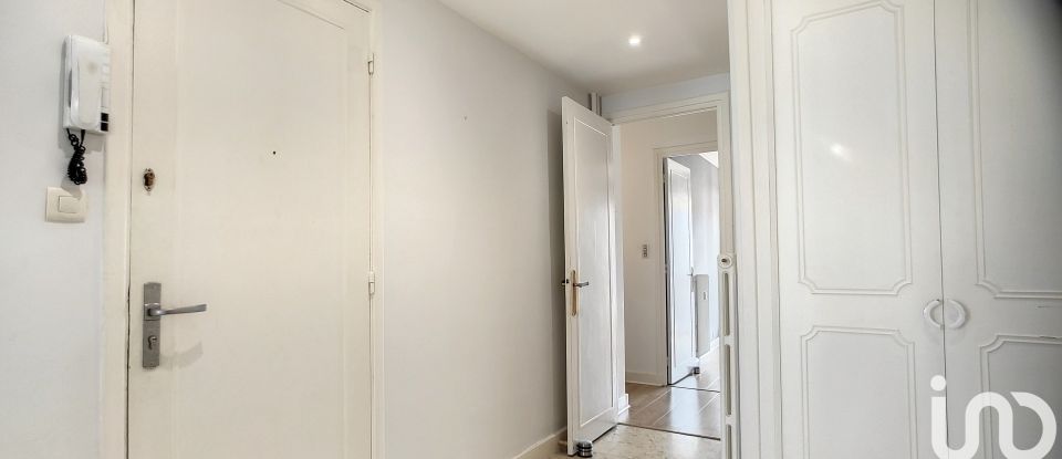 Apartment 4 rooms of 93 m² in Clermont-Ferrand (63000)