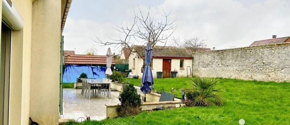 Traditional house 6 rooms of 160 m² in Angerville (91670)