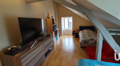 Traditional house 5 rooms of 90 m² in Senillé-Saint-Sauveur (86100)