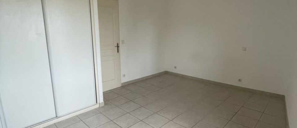 House 3 rooms of 75 m² in Courthézon (84350)