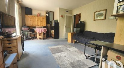Apartment 2 rooms of 43 m² in Nanterre (92000)