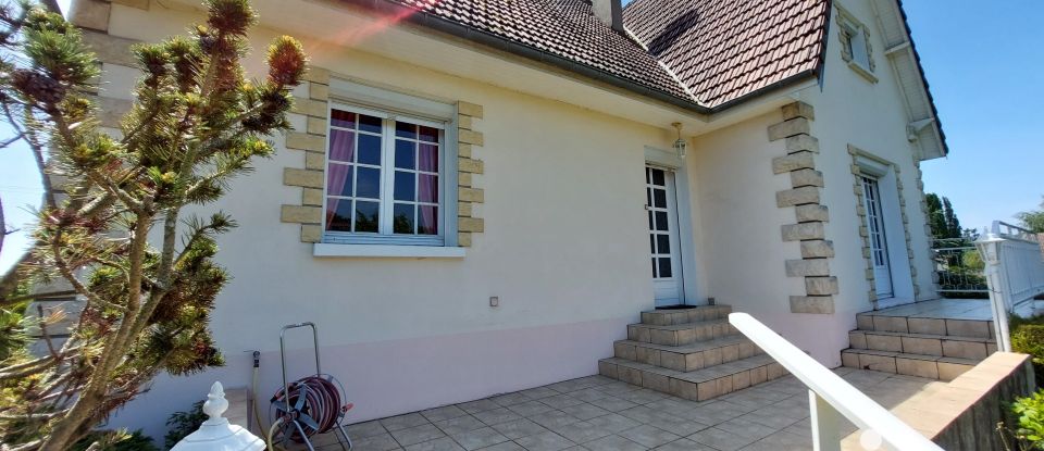 Traditional house 7 rooms of 158 m² in Warluis (60430)
