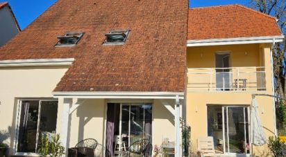 Traditional house 6 rooms of 130 m² in Boeil-Bezing (64510)