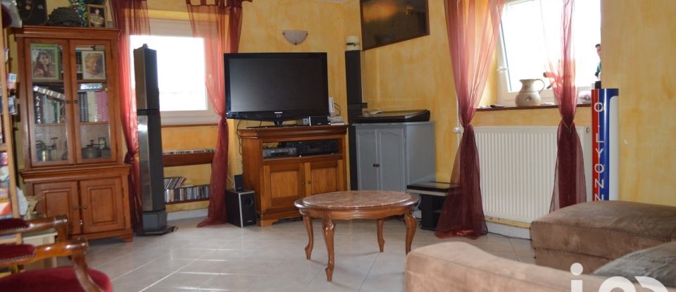 House 7 rooms of 155 m² in Saint-Georges-de-Reneins (69830)
