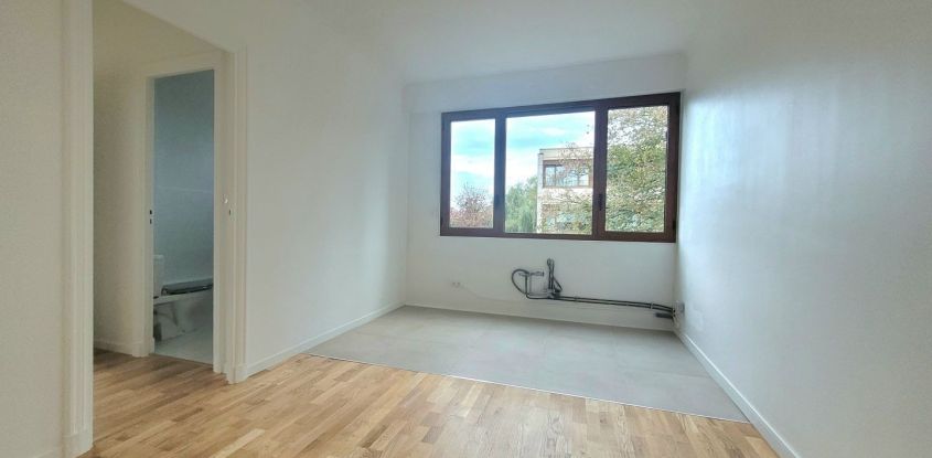 Appartement 5 pièces de 101 m² à - (78870)
