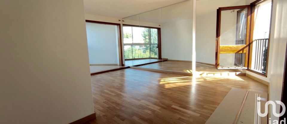 Apartment 4 rooms of 72 m² in LE CHESNAY-ROCQUENCOURT (78150)