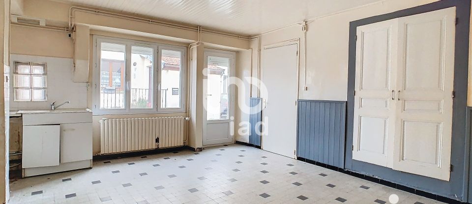 Traditional house 6 rooms of 135 m² in Cernon (39240)