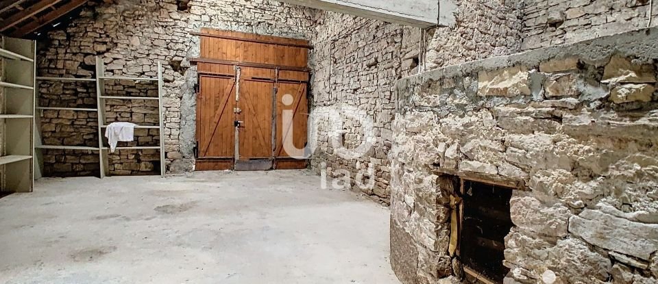 Maison traditionnelle 6 pièces de 135 m² à Cernon (39240)