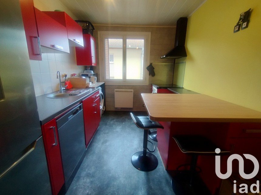 Apartment 4 rooms of 52 m² in - (74960)