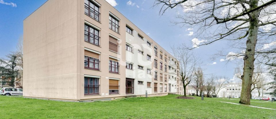Appartement 4 pièces de 84 m² à Villecresnes (94440)