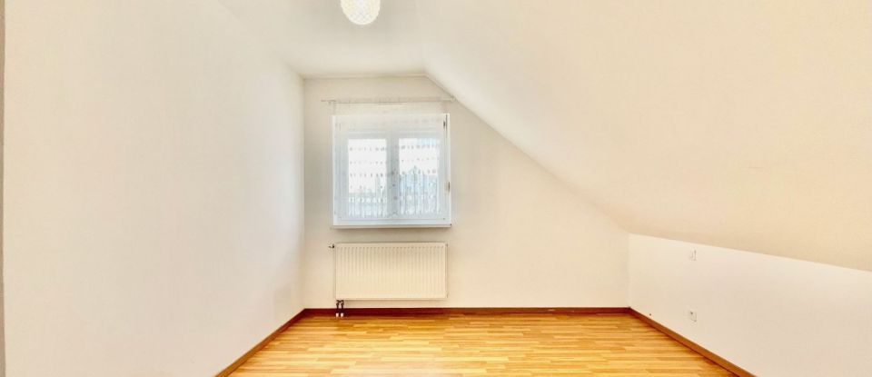 Maison 9 pièces de 271 m² à Lorentzen (67430)