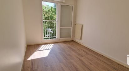 Appartement 3 pièces de 71 m² à Le Mée-sur-Seine (77350)