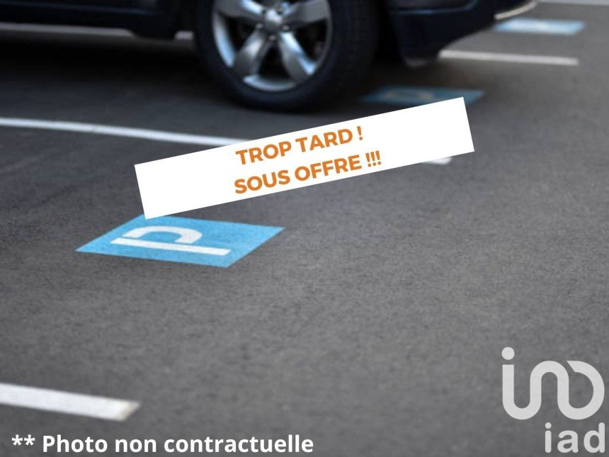 Parking of 10 m² in Chelles (77500)