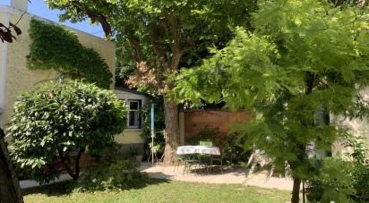 House 6 rooms of 143 m² in Bois-Colombes (92270)
