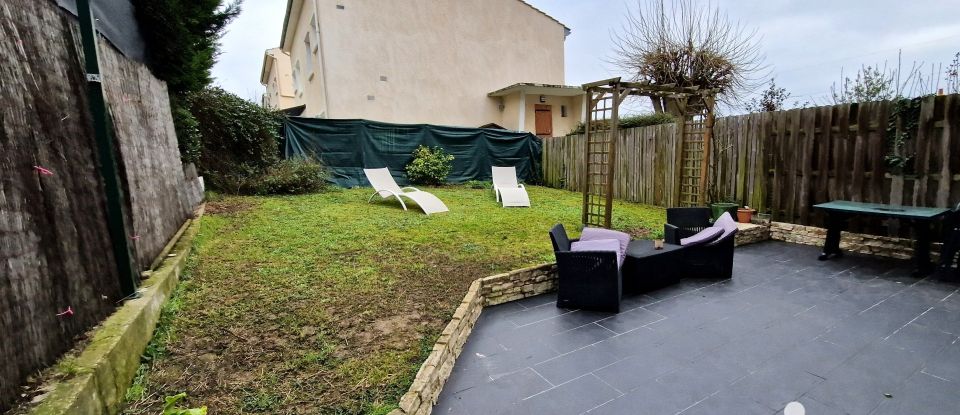 House 5 rooms of 81 m² in Gagny (93220)