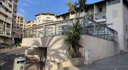 Retail property of 100 m² in Cannes (06150)
