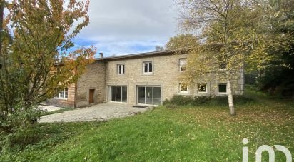 Maison de campagne 5 pièces de 193 m² à Celles-sur-Durolle (63250)