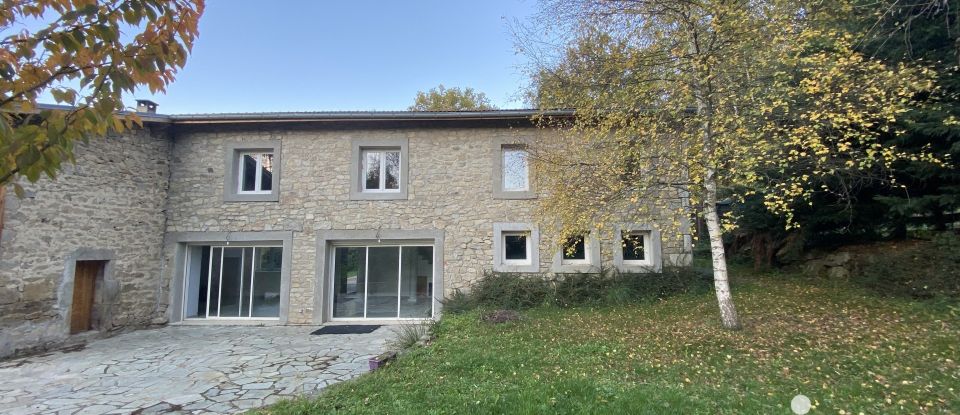 Maison de campagne 5 pièces de 193 m² à Celles-sur-Durolle (63250)