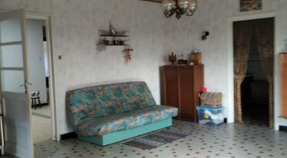 House 6 rooms of 200 m² in Équancourt (80360)