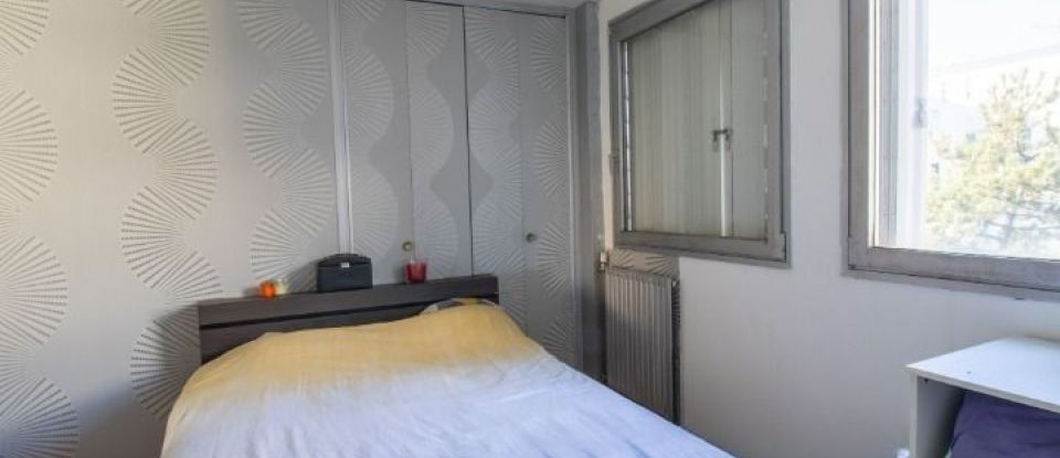 Appartement 3 pièces de 69 m² à Boissy-Saint-Léger (94470)