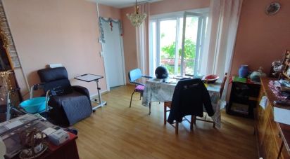 Apartment 3 rooms of 55 m² in Gravigny (27930)