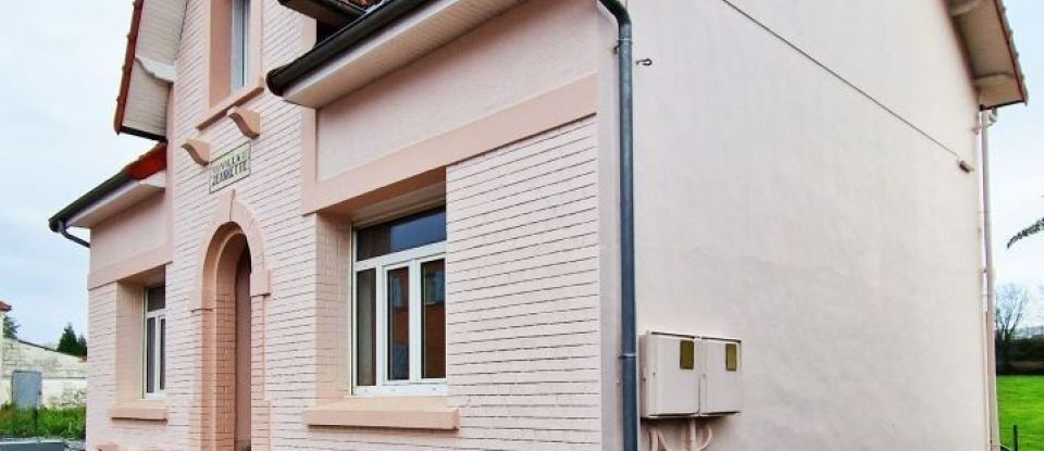 Maison 8 pièces de 114 m² à Saint-Pol-sur-Ternoise (62130)